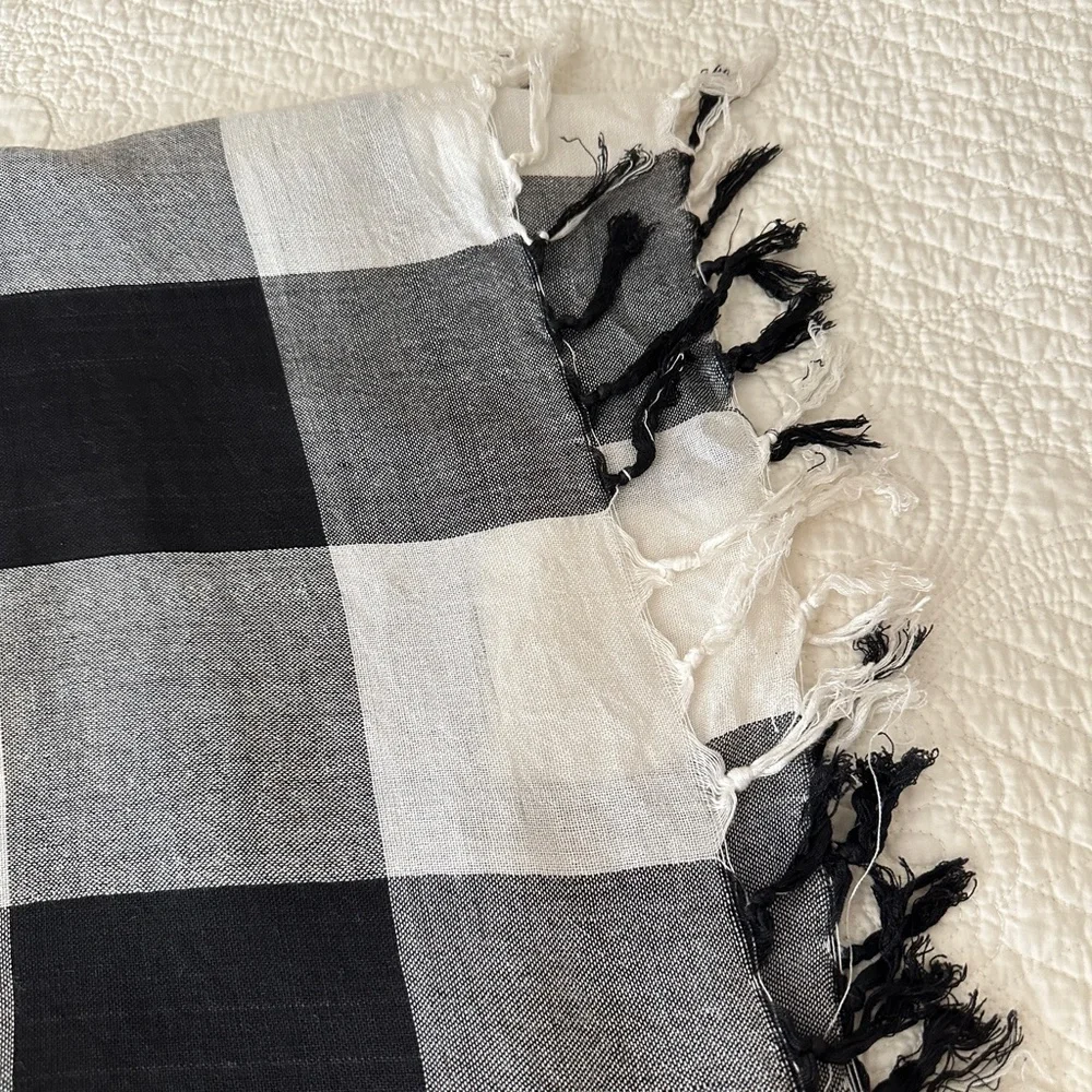 Urban Outfitters Gingham Utah Plaid Checkered Scarf Black White Fringe
